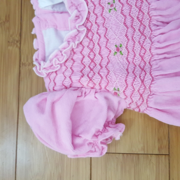 Smocked threads Cecil & Lou baby infant girls pink smocked dress Size 9 months - Picture 5 of 10